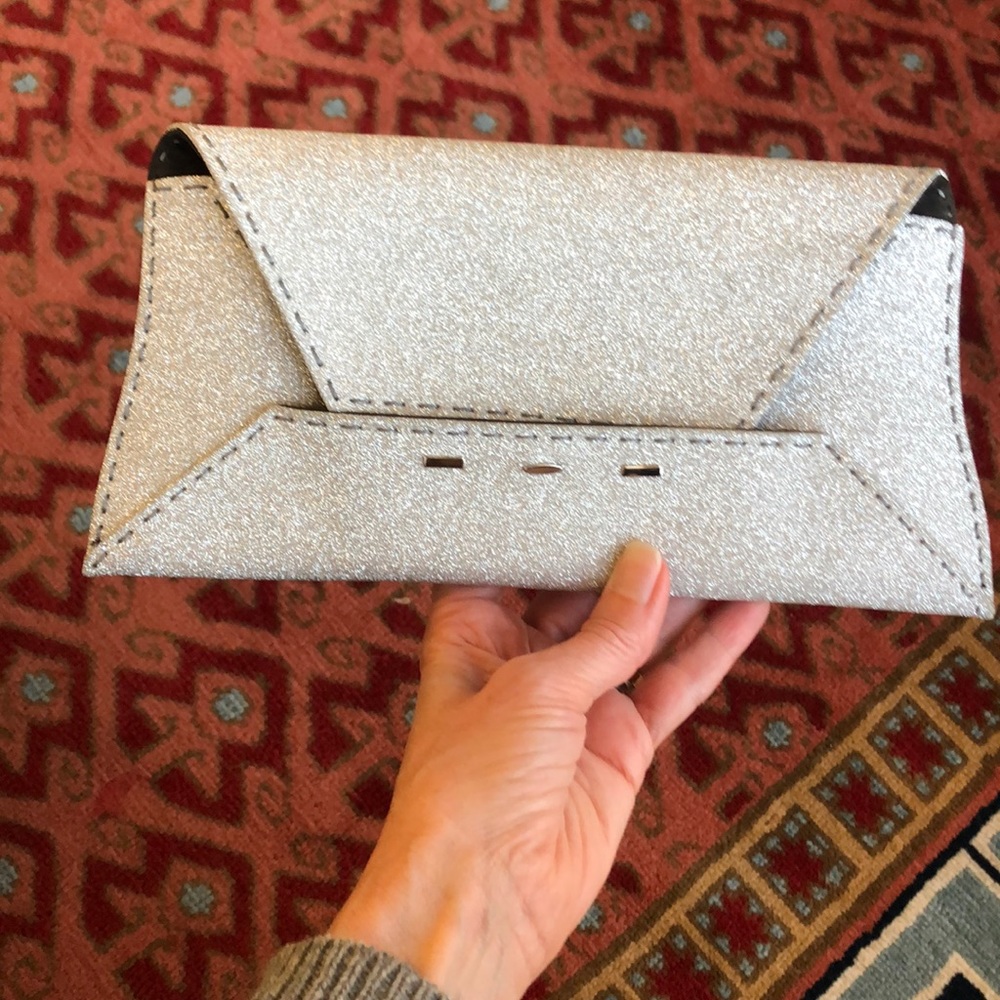 VBH manila sparkly clutch. Super fun.